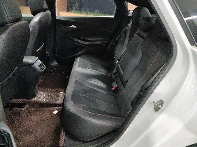 Buick Verano — Фото автомобиля 11