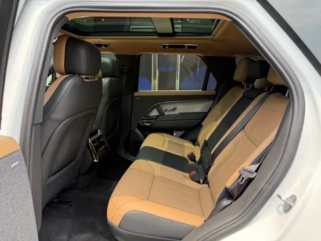 Land Rover Range Rover Sport — Фото автомобиля 9