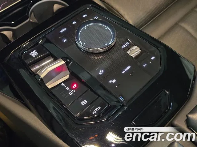 BMW 5 Series G60 — Фото автомобиля 11