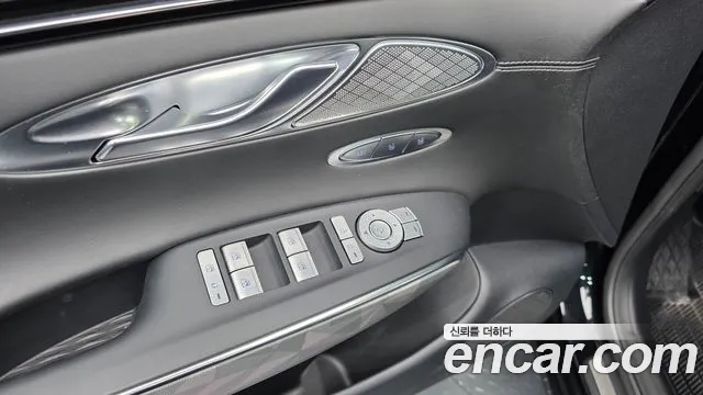 Genesis GV70 2.5T Бензин 2WD — Фото автомобиля 22