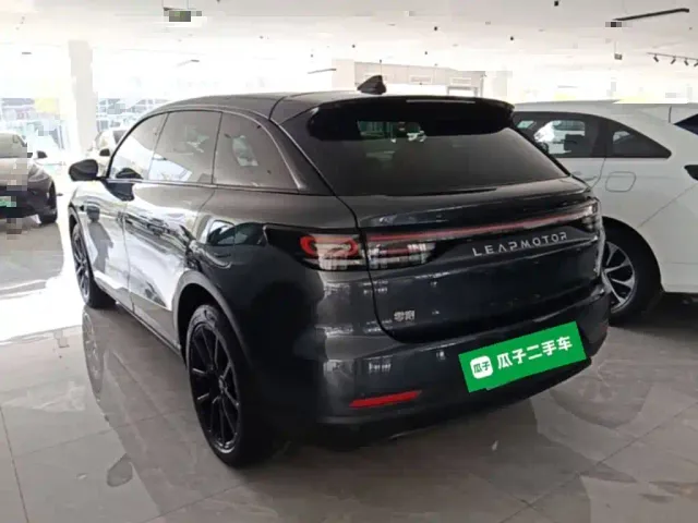 Leapmotor C11 — Фото автомобиля 4