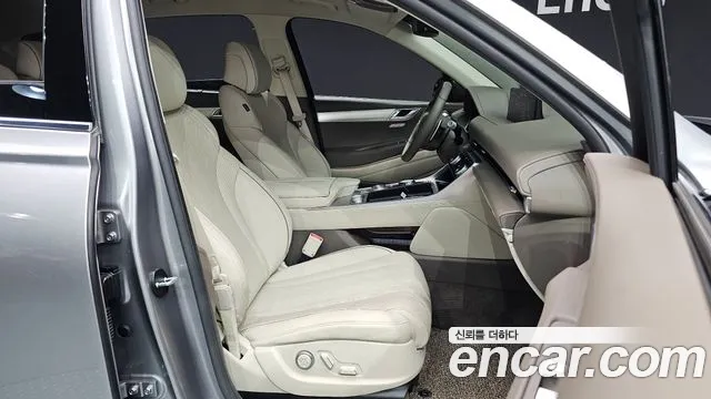 Genesis GV80 — Фото автомобиля 16
