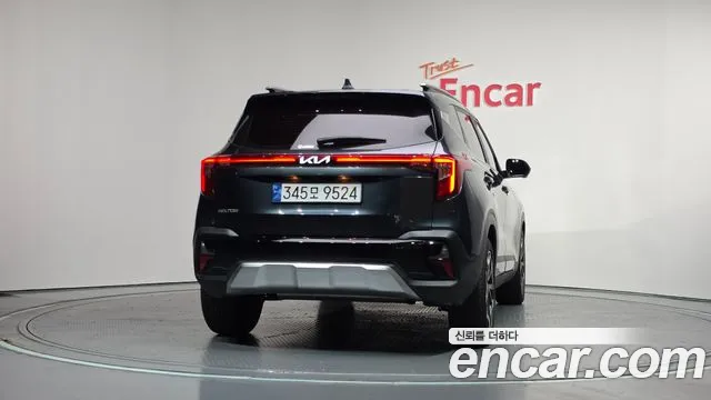 Kia Seltos Бензин 1.6 турбо 2WD — Фото автомобиля 4