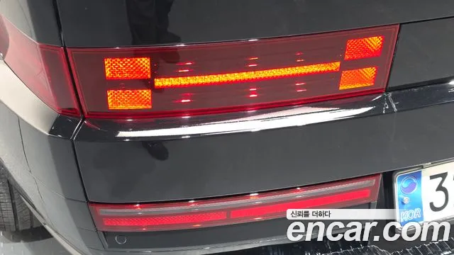 Hyundai Santafe Santa Fe (MX5) Бензин 2.5T 4WD — Фото автомобиля 18