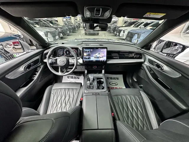 GAC Trumpchi GS8 — Фото автомобиля 23
