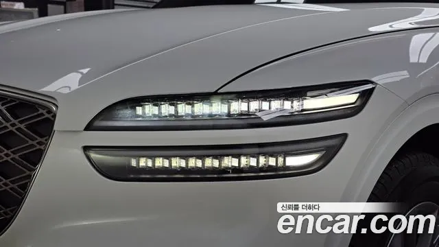 Genesis GV70 — Фото автомобиля 7