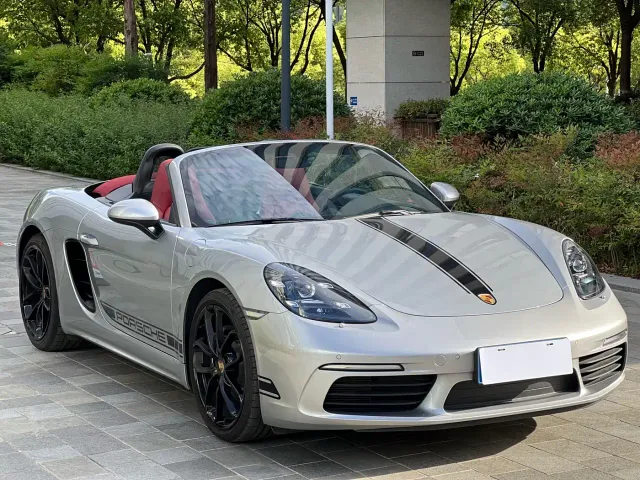 Porsche 718 — Фото автомобиля 3