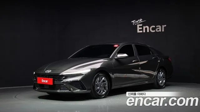 Фотография автомобиля — Hyundai Avante CN7