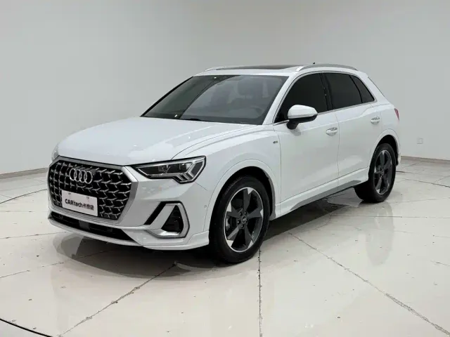 Audi Q3 — Фото автомобиля 24