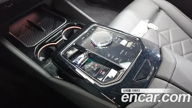 BMW 5 Series — Фото автомобиля 12