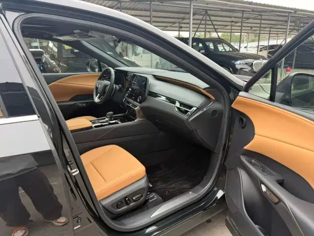 Lexus RX — Фото автомобиля 12