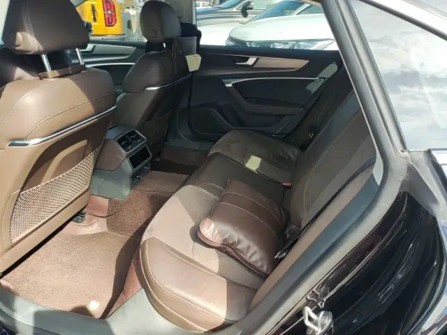 Audi A7L — Фото автомобиля 16