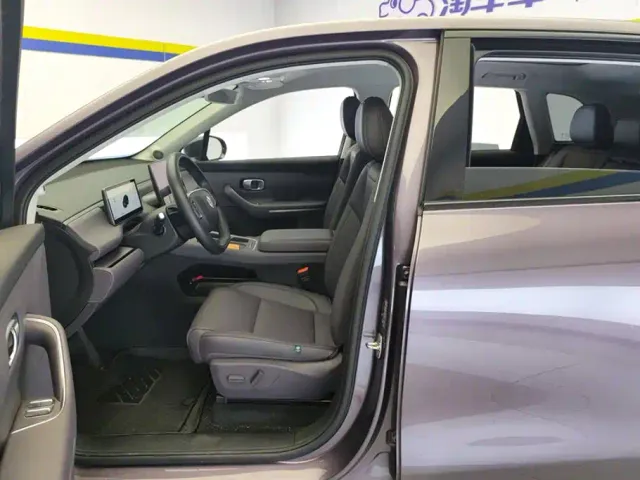 Leapmotor Leapmotor C10 2026 210 Delight Edition — Фото автомобиля 9