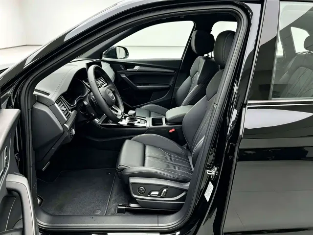 Audi Q5L — Фото автомобиля 3