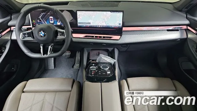 BMW 5 Series G60 — Фото автомобиля 7