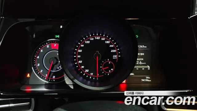 Hyundai Avante CN7 — Фото автомобиля 11