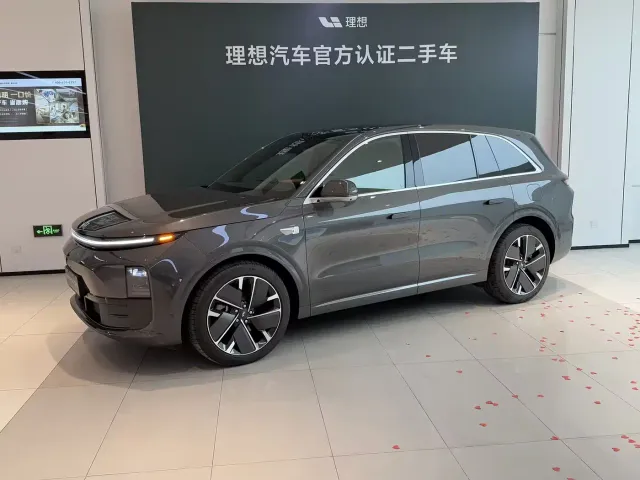 Li Auto L6 — Фото автомобиля 2