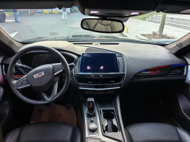 Cadillac CT5 — Фото автомобиля 12