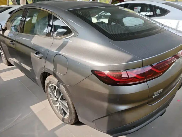 BYD Qin L — Фото автомобиля 4