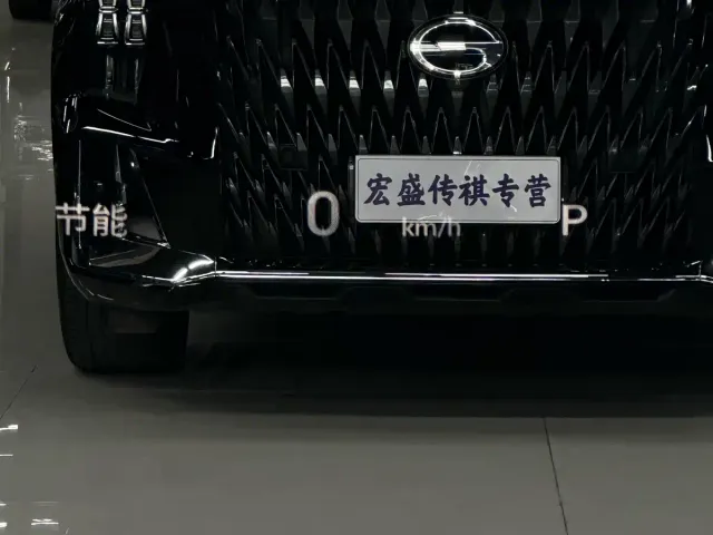 GAC Trumpchi GS8 — Фото автомобиля 15