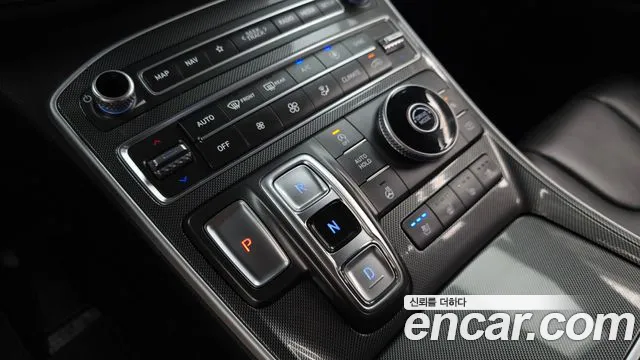 Hyundai Santafe Новый Santa Fe Бензин 2.5T 2WD — Фото автомобиля 9