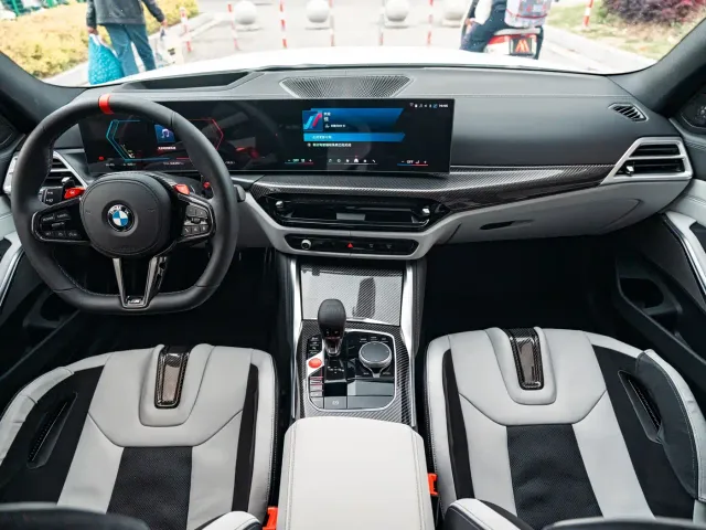 BMW M3 — Фото автомобиля 8