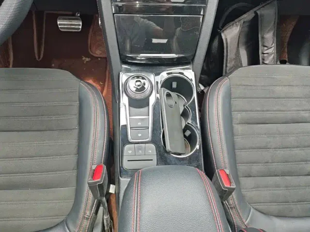 Ford Escape — Фото автомобиля 13