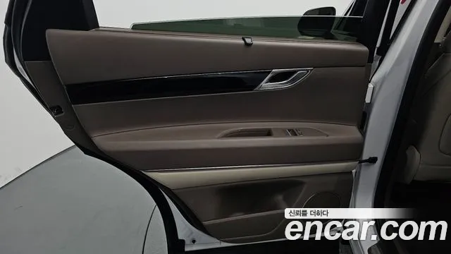Genesis GV80 2.5T Бензин 2WD — Фото автомобиля 25