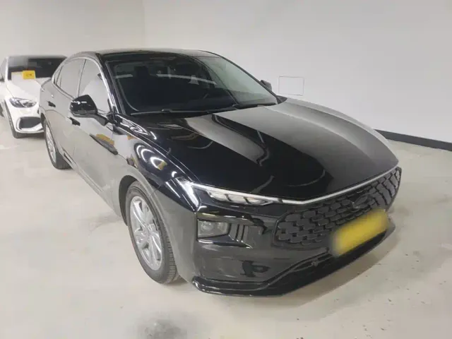 Ford Mondeo — Фото автомобиля 3