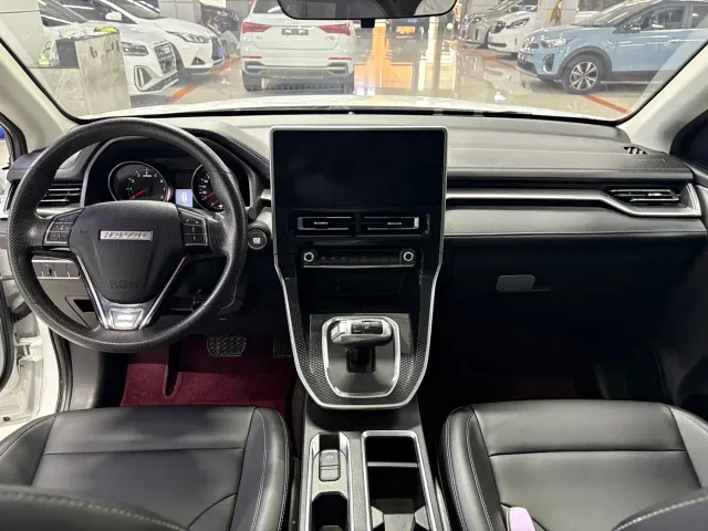 Haval M6 — Фото автомобиля 6