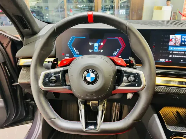 BMW M5 — Фото автомобиля 13