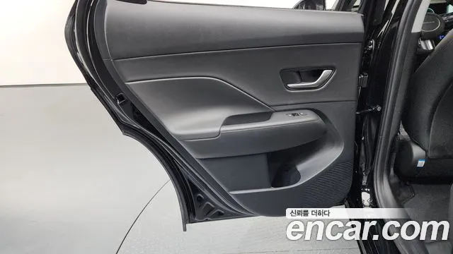 Hyundai Kona SX2 — Фото автомобиля 25