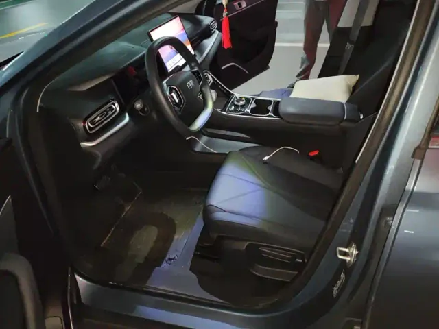 Geely Galaxy Stellar 6 — Фото автомобиля 9