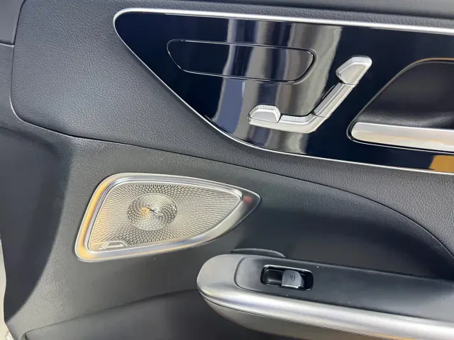 Mercedes-Benz C-Class — Фото автомобиля 14