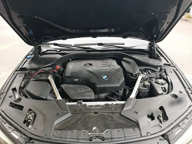 BMW 5 Series — Фото автомобиля 19