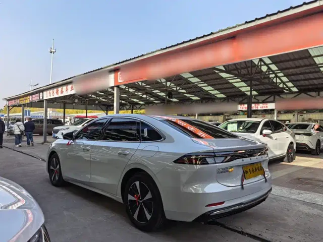 Geely Galaxy A7 — Фото автомобиля 24