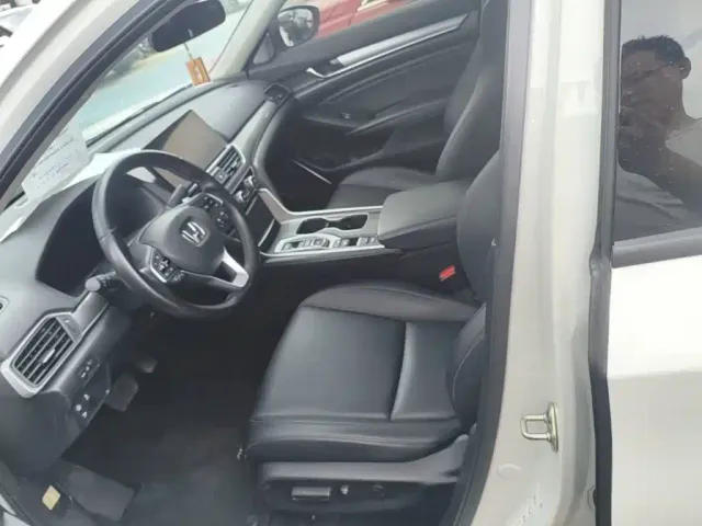 Honda Accord — Фото автомобиля 14