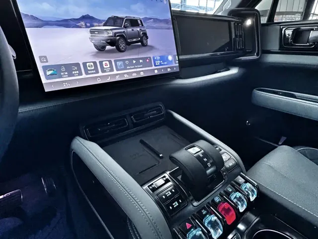 BYD FangChengBao Leopard 5 — Фото автомобиля 13
