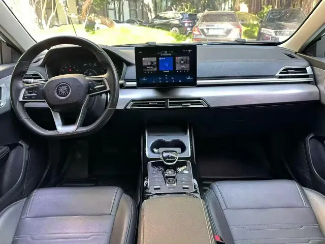 BYD Qin — Фото автомобиля 5