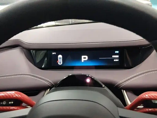 Xiaomi SU7 — Фото автомобиля 15