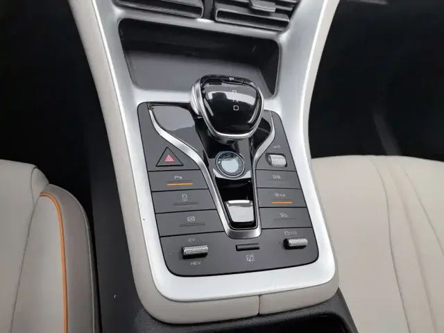 BYD Song Pro — Фото автомобиля 13
