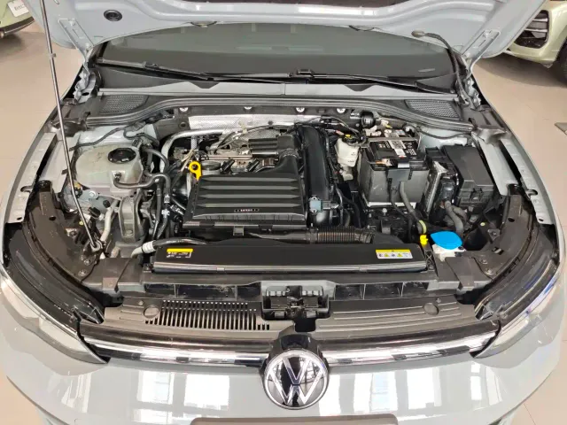 Volkswagen Golf — Фото автомобиля 6