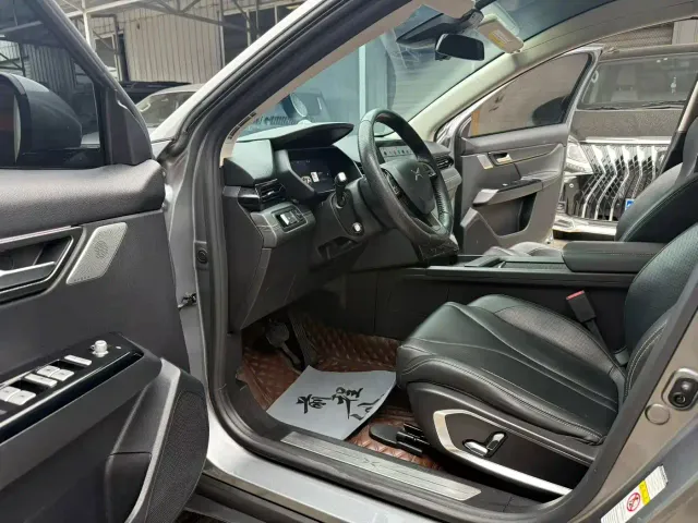 Xpeng G3 — Фото автомобиля 4
