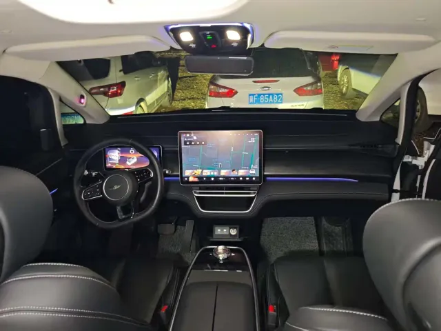 Geely Yizhen L380 — Фото автомобиля 5