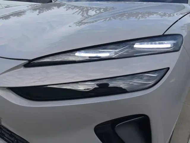BYD Sealion 06 — Фото автомобиля 23