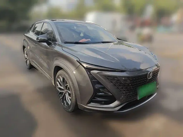 Changan UNI-T — Фото автомобиля 23