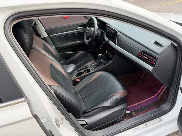 Volkswagen Lavida 2023 280TSI DSG Starlight Comfort Edition — Фото автомобиля 9