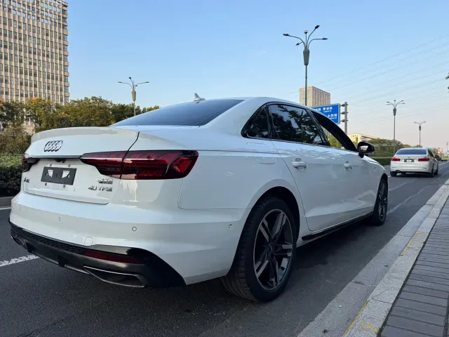Audi A4L — Фото автомобиля 5