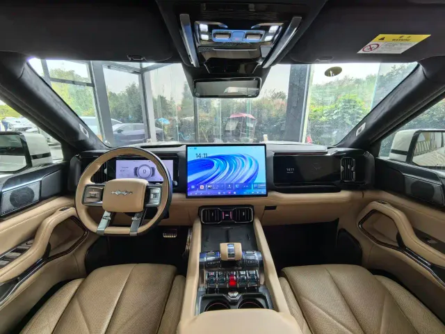 BYD FangChengBao Leopard 8 — Фото автомобиля 12