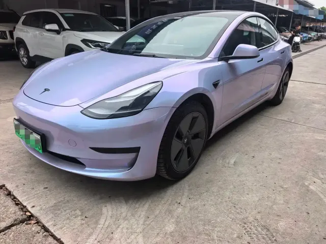 Tesla Model 3 — Фото автомобиля 3